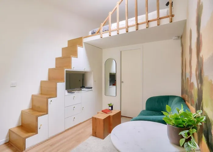 Superb And Design Near The Eiffel Tower פריז